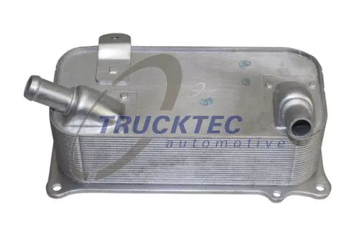 Oil Cooler, engine oil TRUCKTEC AUTOMOTIVE 07.18.077)