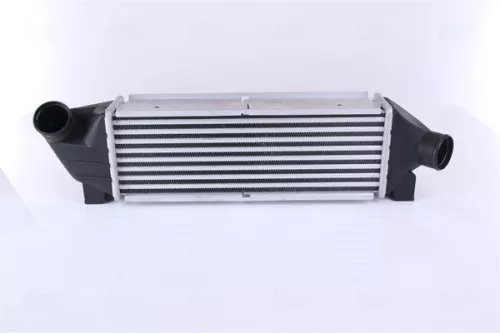 Charge Air Cooler NISSENS 96733)