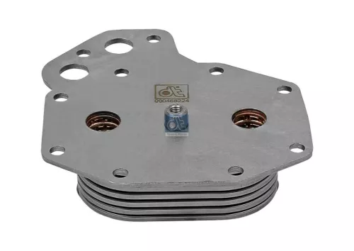 Oil Cooler, engine oil DT Spare Parts 4.61899)
