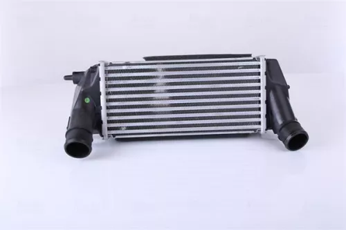 Charge Air Cooler NISSENS 96498)